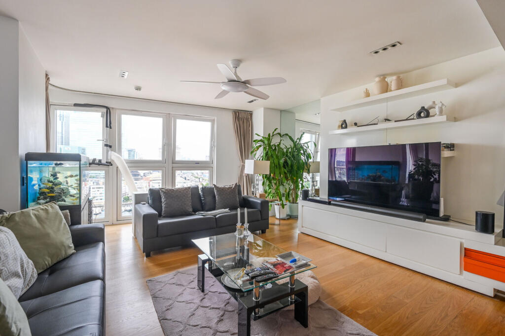 Apartment in London - View 3