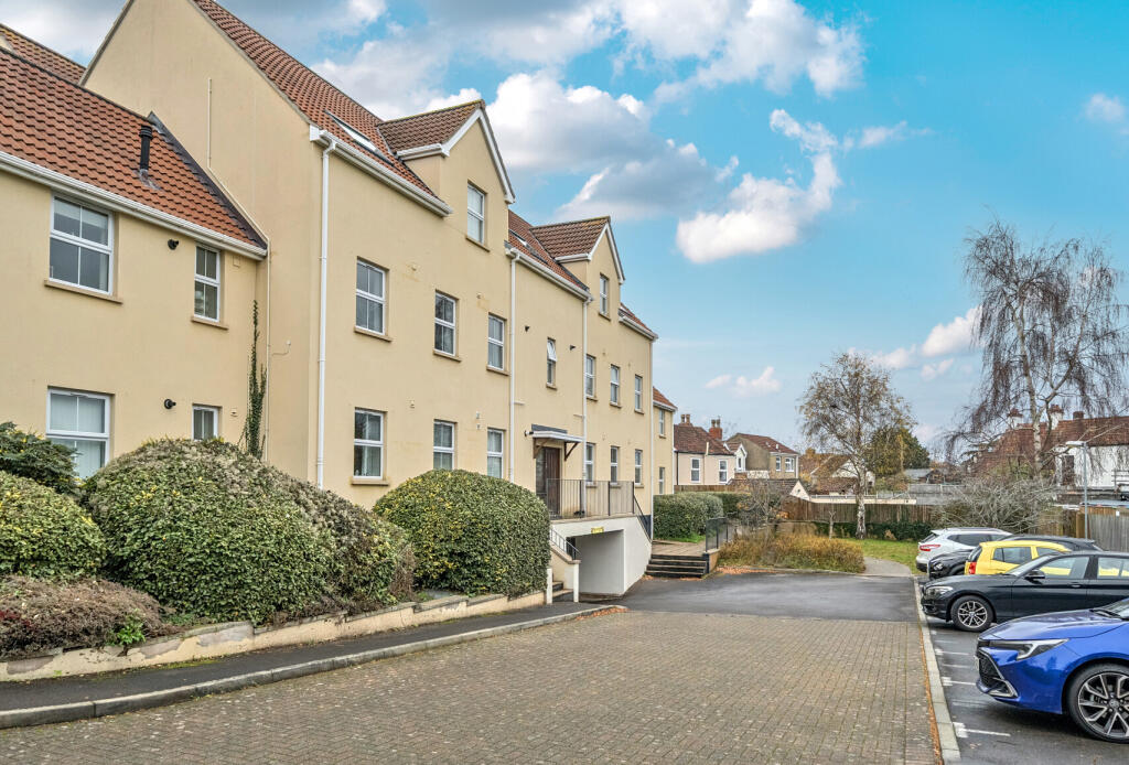 Cadbury Gardens, Cadbury Heath Road, Cadbury Heath, South Gloucestershire, BS30 photo 3