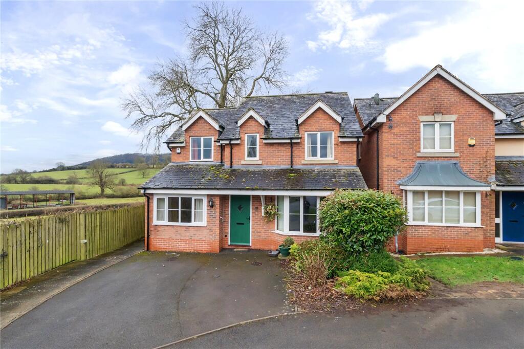 4-bed detached on Sycamore Close, Craven Arms, Shropshire, £320,000