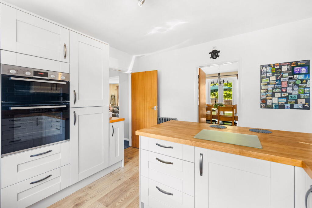 House in Redhill - View 5