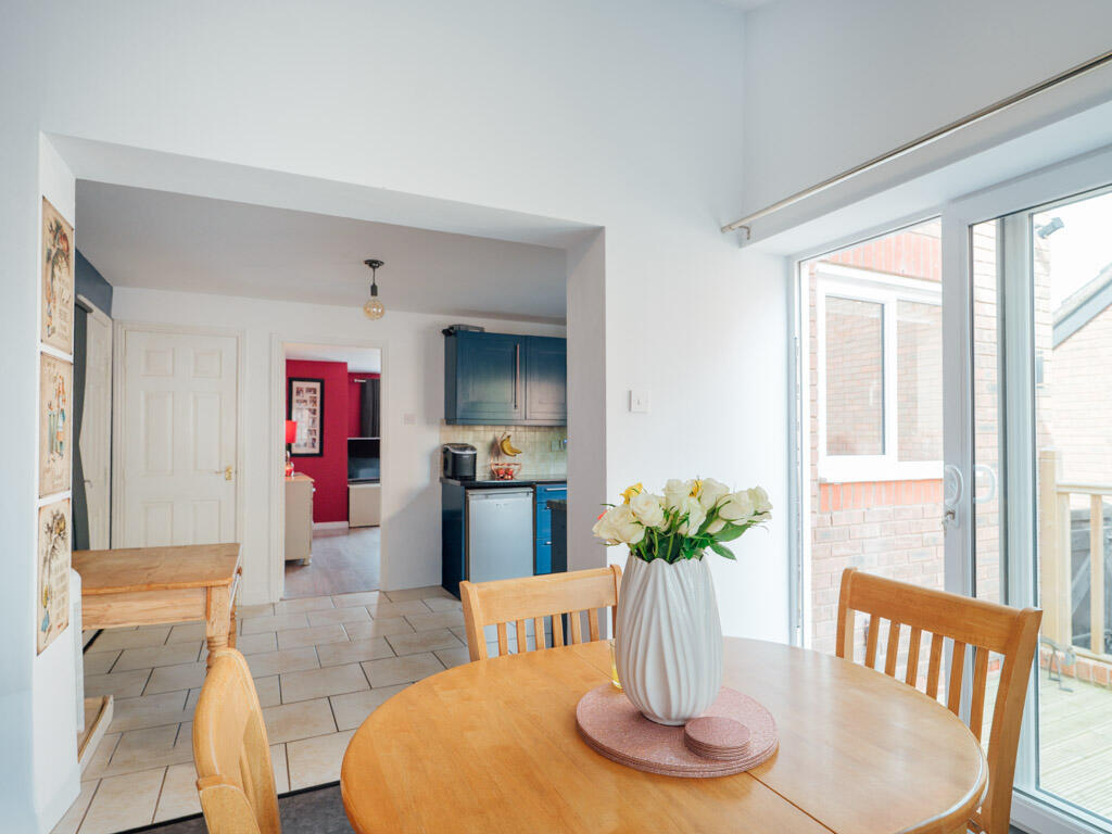 Tay Avenue, Worcester, Worcestershire - View 5