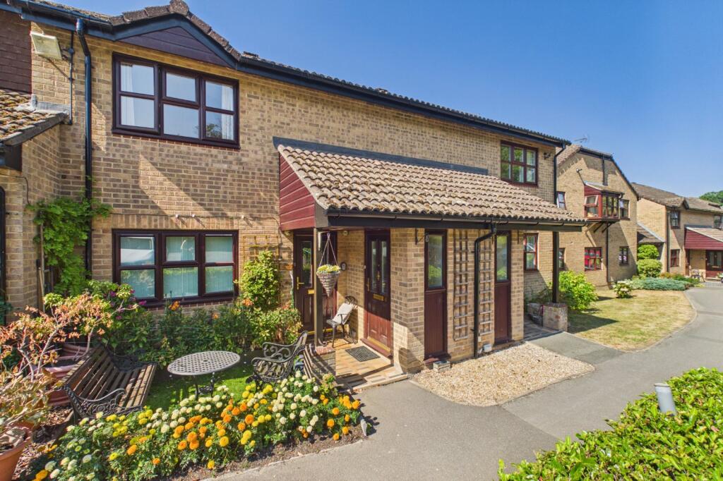 Beechcroft Court, Crowthorne Road, Bracknell, Berkshire, RG12