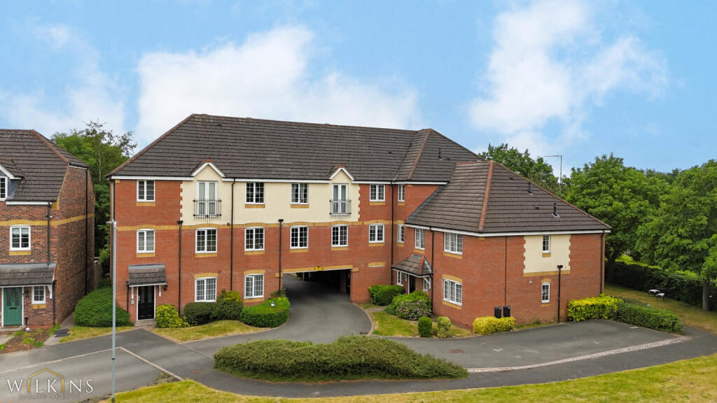 Birchfield Close, Two Gates, Tamworth, Staffordshire, B77