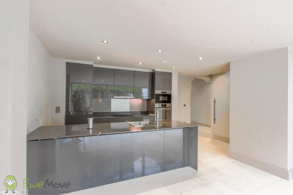 Main image of property: 4 Bethesda Street, Cheltenham