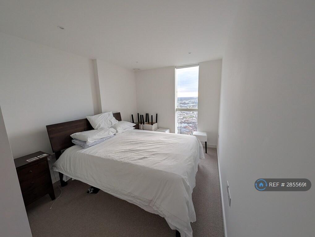 Main image of property: Saffron Central Square, Croydon, CR0