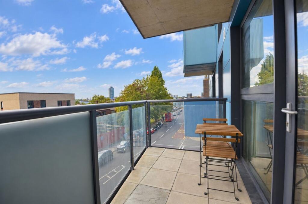 Apartment in London, Parkside SE10, Deptford - View 4