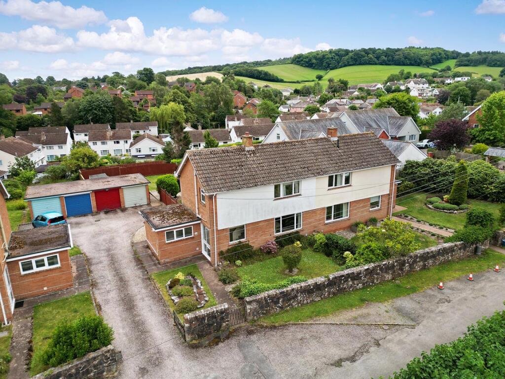 Main image of property: Manor Gardens, Kenton, EX6