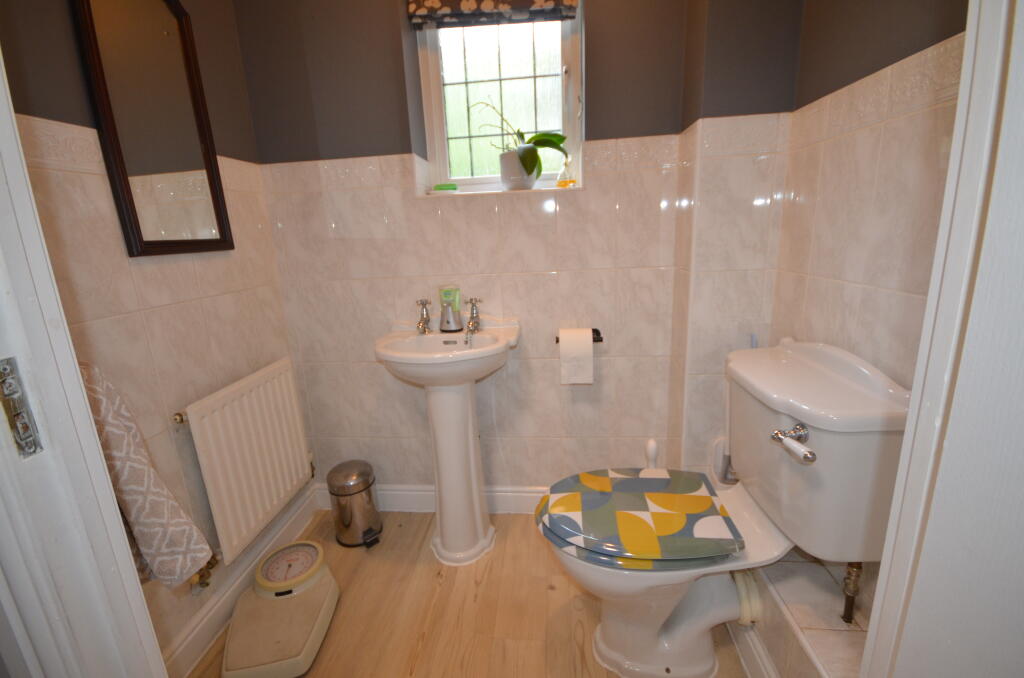 House in Milton Keynes, Shenley Wood, Shenley Church End - View 5