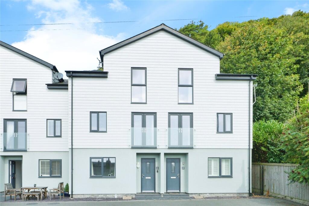 Main image of property: Yr Hen Lys, Pwllheli, Gwynedd, LL53