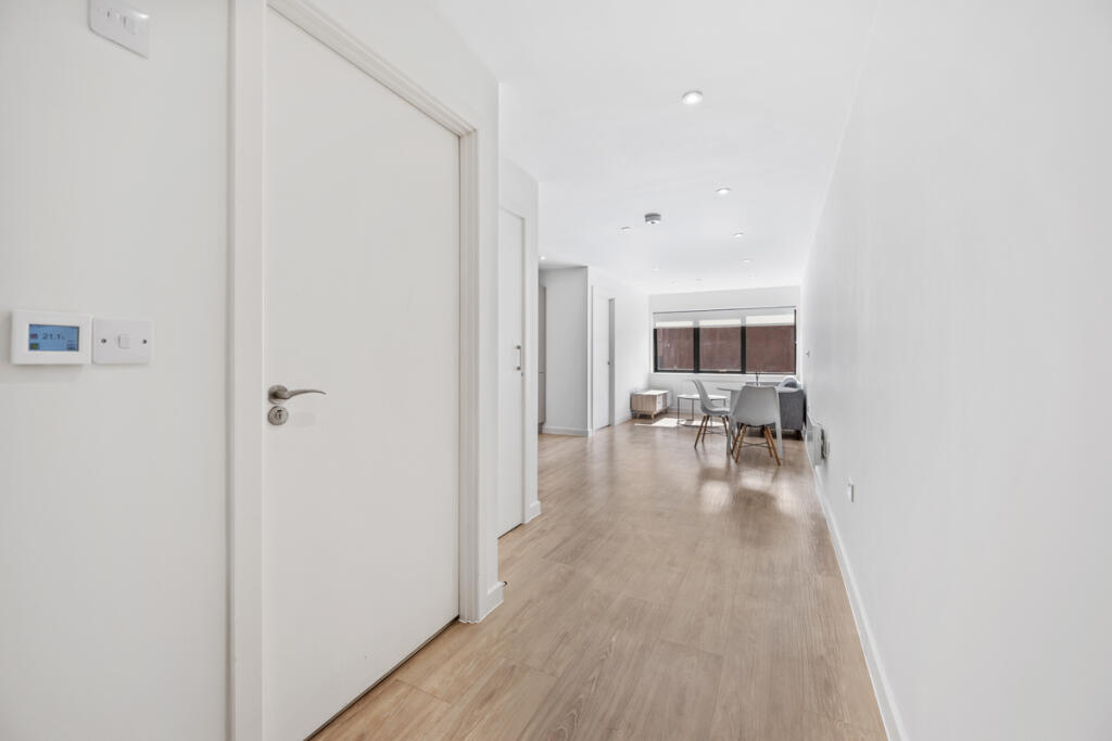Apartment in Exeter - View 3