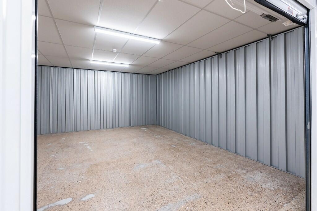 Main image of property: Peckett Plaza, Caldicott Drive, Heapham Road South, Gainsborough, DN21 1FJ