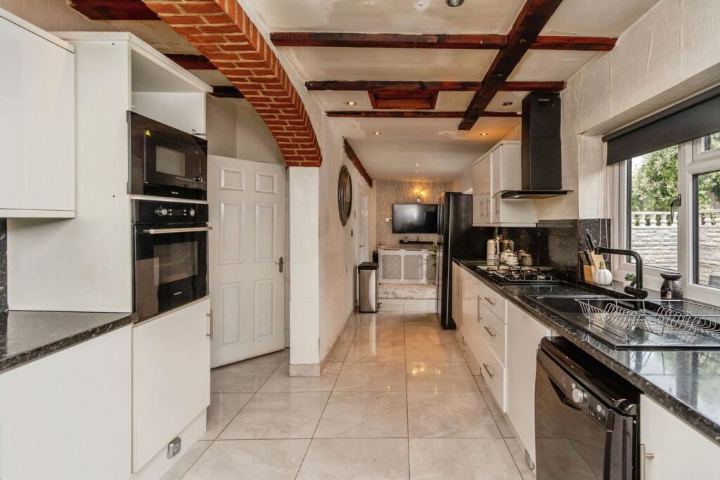 House in Wolverhampton - View 5