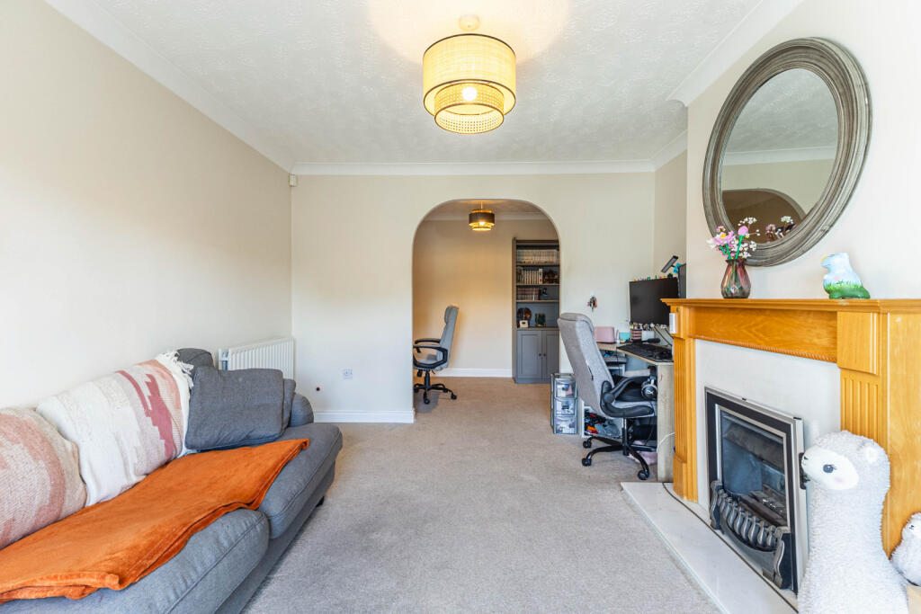 Apartment in Wakefield, West Yorkshire - View 5