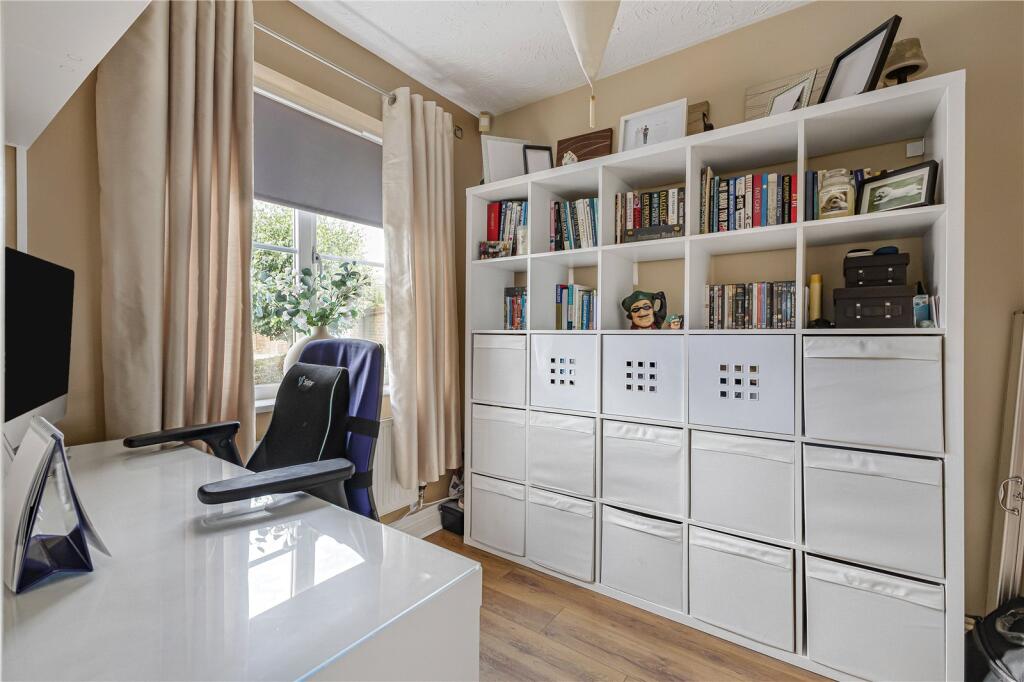 House in High Halstow, Walnut Tree - More
