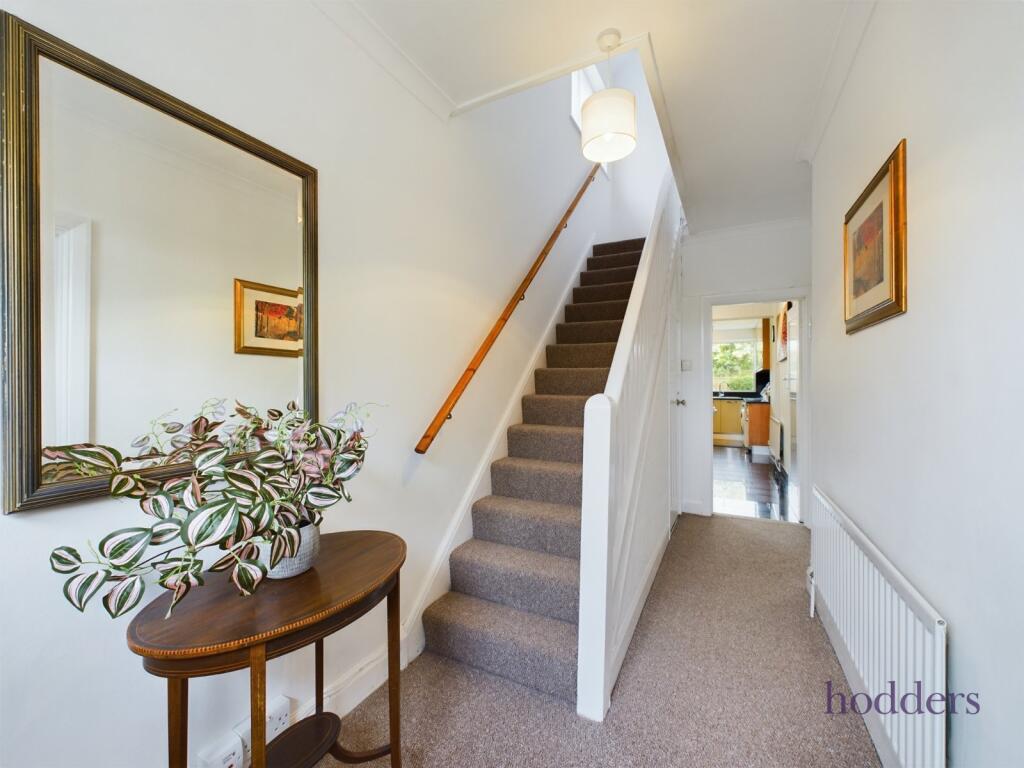 House in Kingston upon Thames - View 3