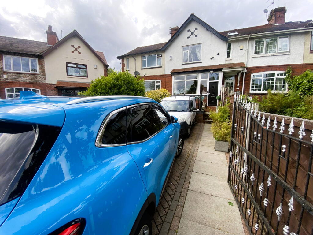 Main image of property: 14 Green Lane, Garden Suburbs, Oldham OL8 3AY