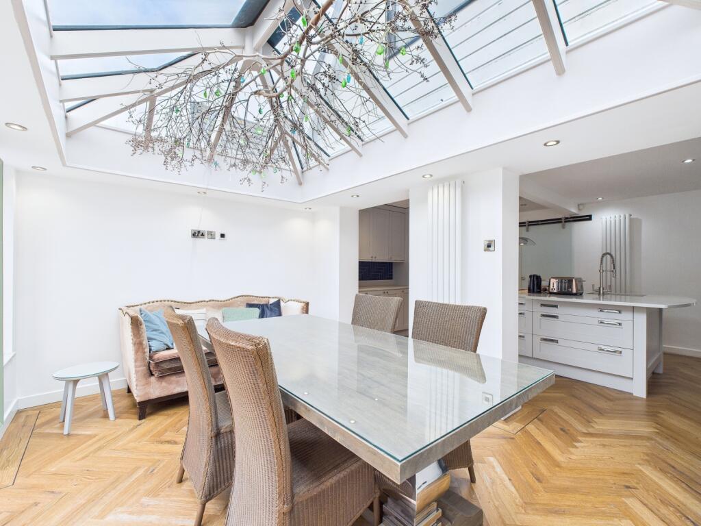 House in Nottingham - View 4