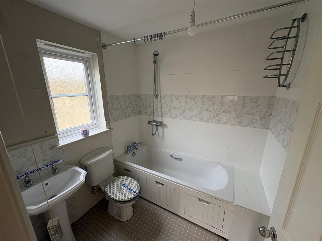 Additional image 9 of Petrel Close, Clayton Heights, Bradford