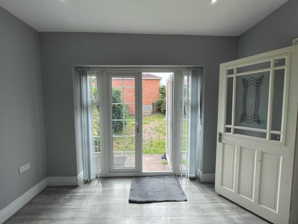 House in Manchester, Greater Manchester - More