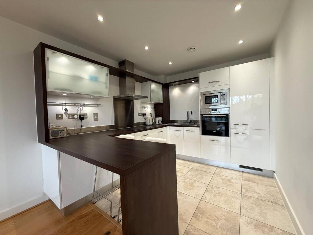 Apartment in Cambridge - More