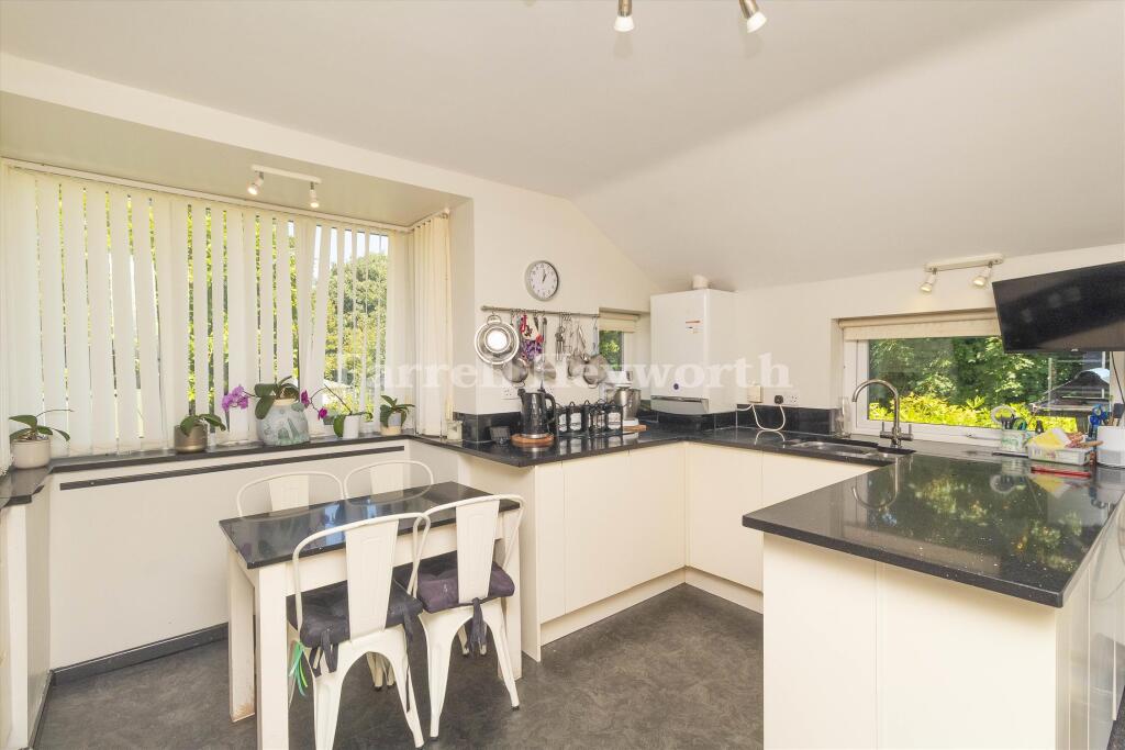 House in Lancaster - View 5
