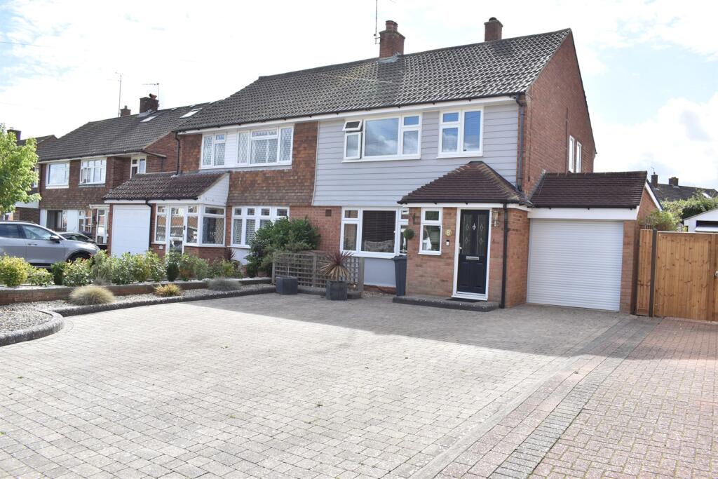 Main image of property: Nabbott Road, Beechenlea, Chelmsford, CM1 2SW