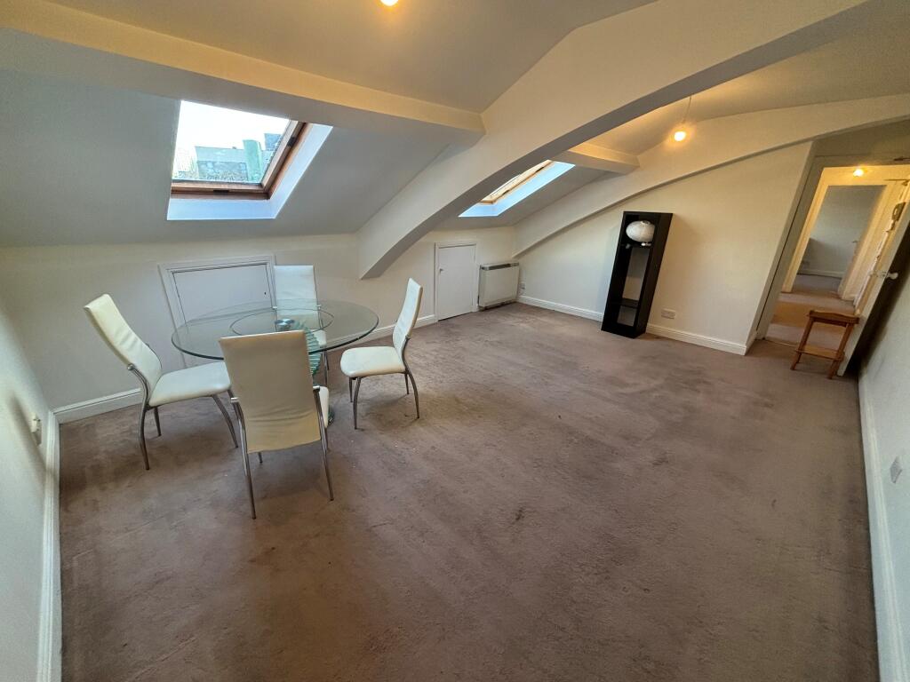 Apartment in Stockport - View 2