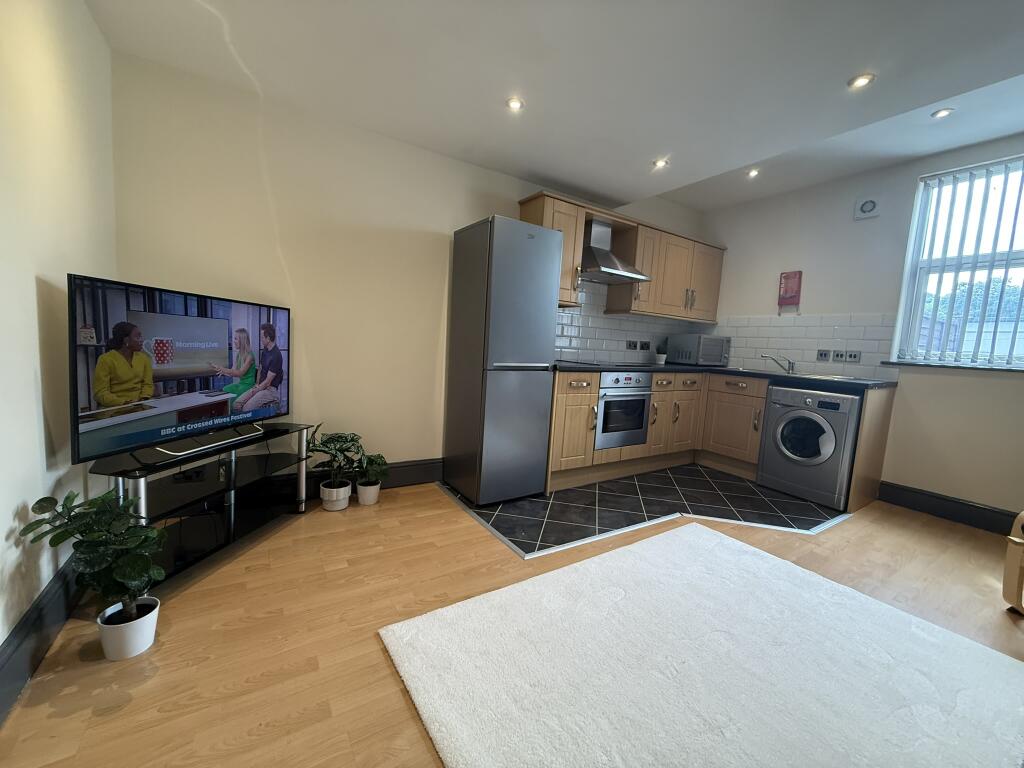 Apartment in Sheffield, Broomfield, Broomhall - View 4