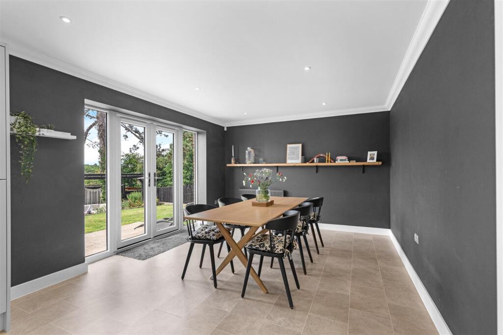 Cherwell Drive, Kettering photo 4