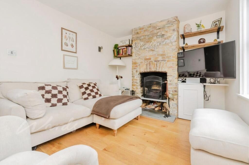 House in Dartford - View 2