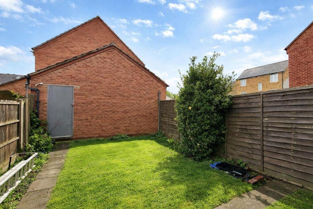 Beckton, London E6 photo 4