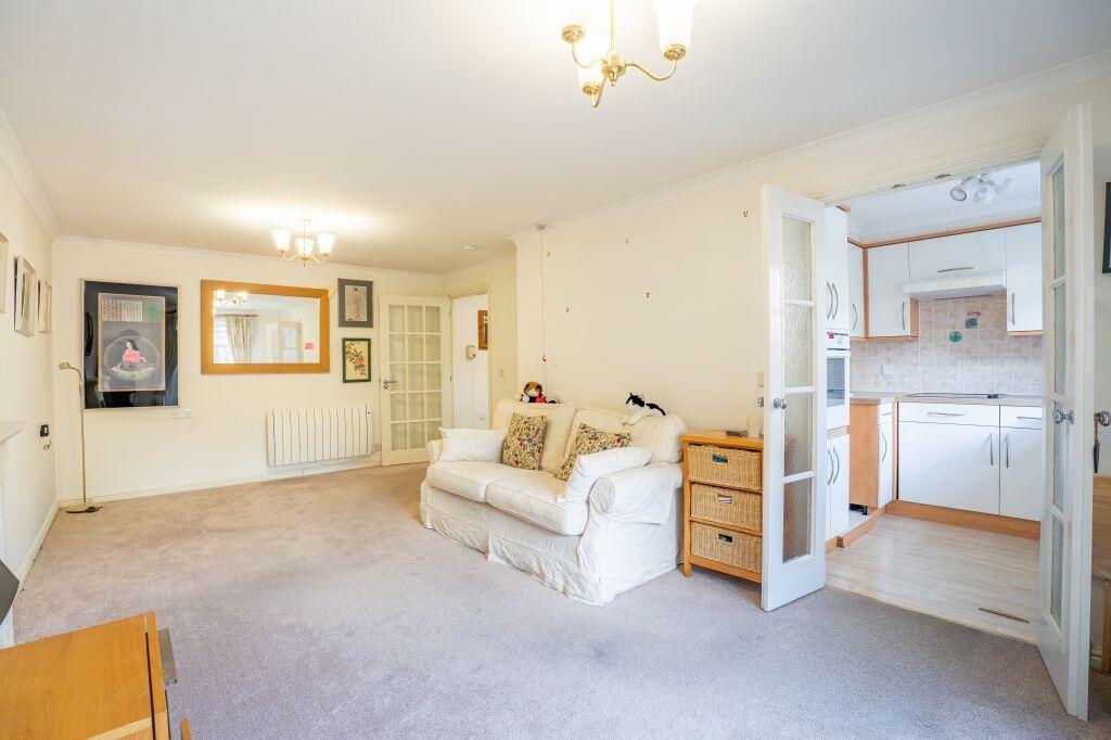 1 Cumbrae Court, Largs, KA30 8LG photo 4