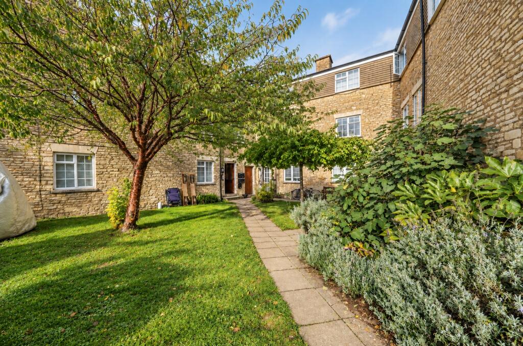 Main image of property: Barton Court, Gloucester Street, Cirencester, GL7