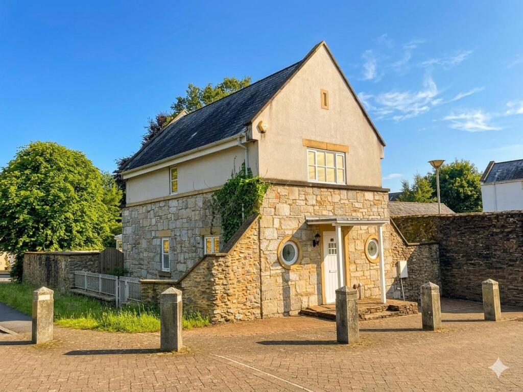 Main image of property: Captains Gardens, Manadon Park, Plymouth