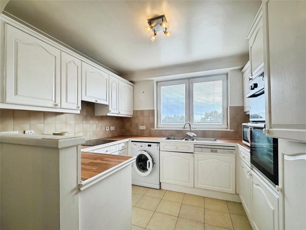 Manor Road, Bournemouth, Dorset – pohled 5