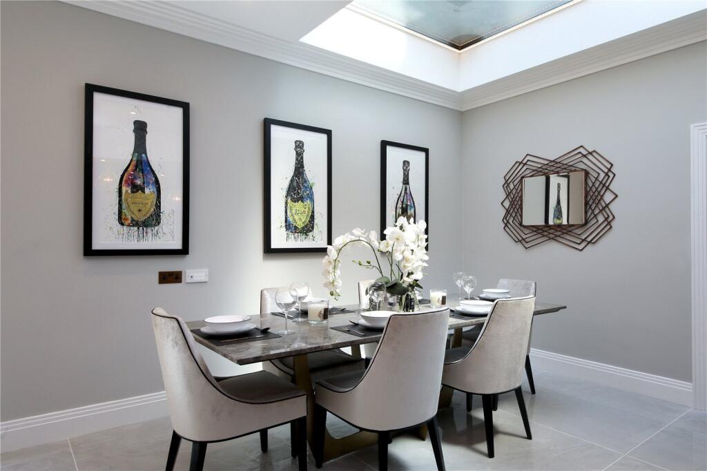 House in Slough - View 4