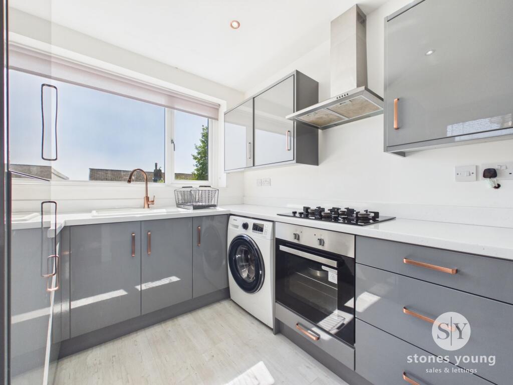 Oakwood Avenue, Blackburn, BB1 - View 3