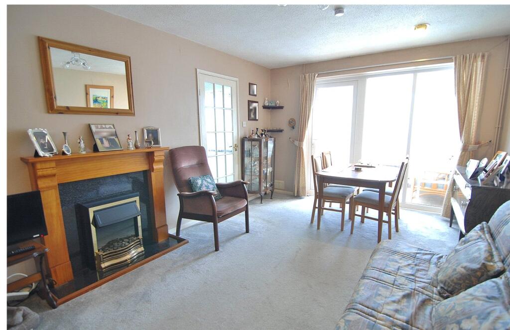 House in Gloucester - View 4