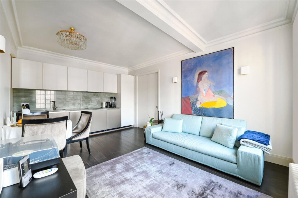 Apartment in London - View 5