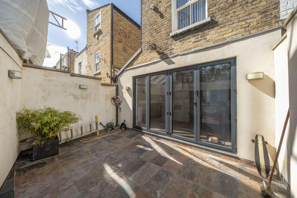 4 bedroom house for rent
