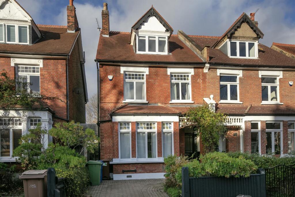 Main image of property: Grove Park, Camberwell, SE5