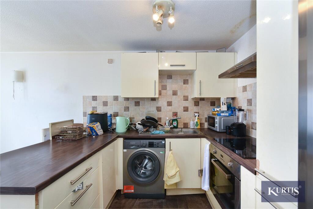 Apartment in London - View 5