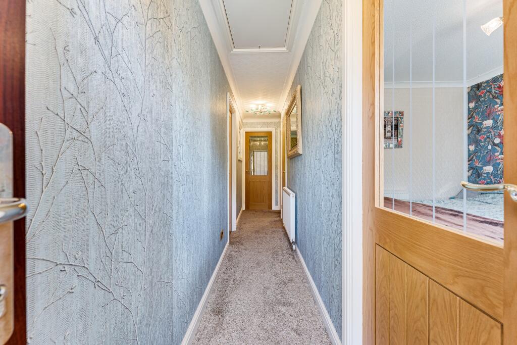 Sharples Hall Fold, Sharples, Bolton, BL1 photo 4