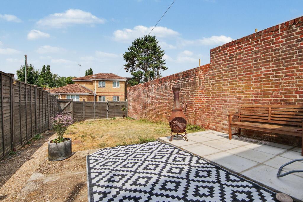 House in Southampton - View 4