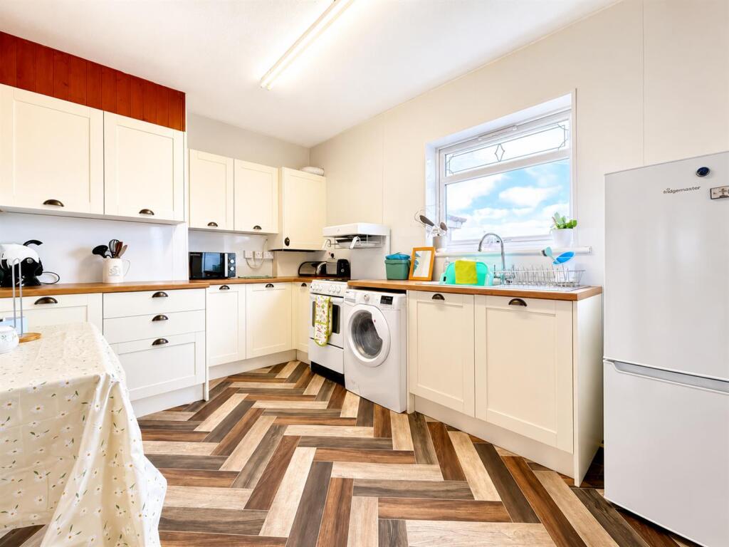 Watling Street, Uddingston, Glasgow photo 4