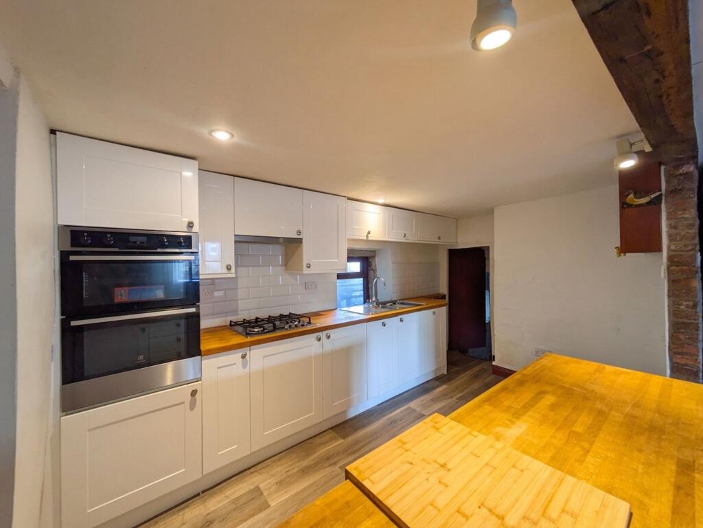 Home Cottage, The Village, Farnley Tyas, Huddersfield photo 3