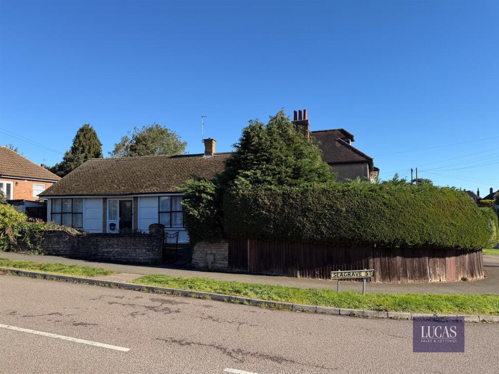 House in Northampton - View 4