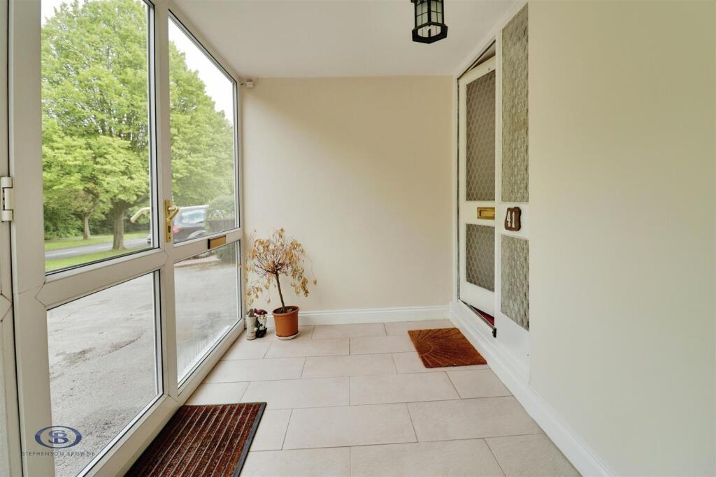 House in Stoke-on-Trent - More