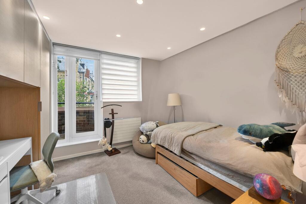 3 bedroom flat for rent