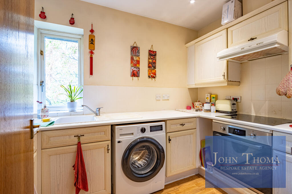 Apartment in London - More